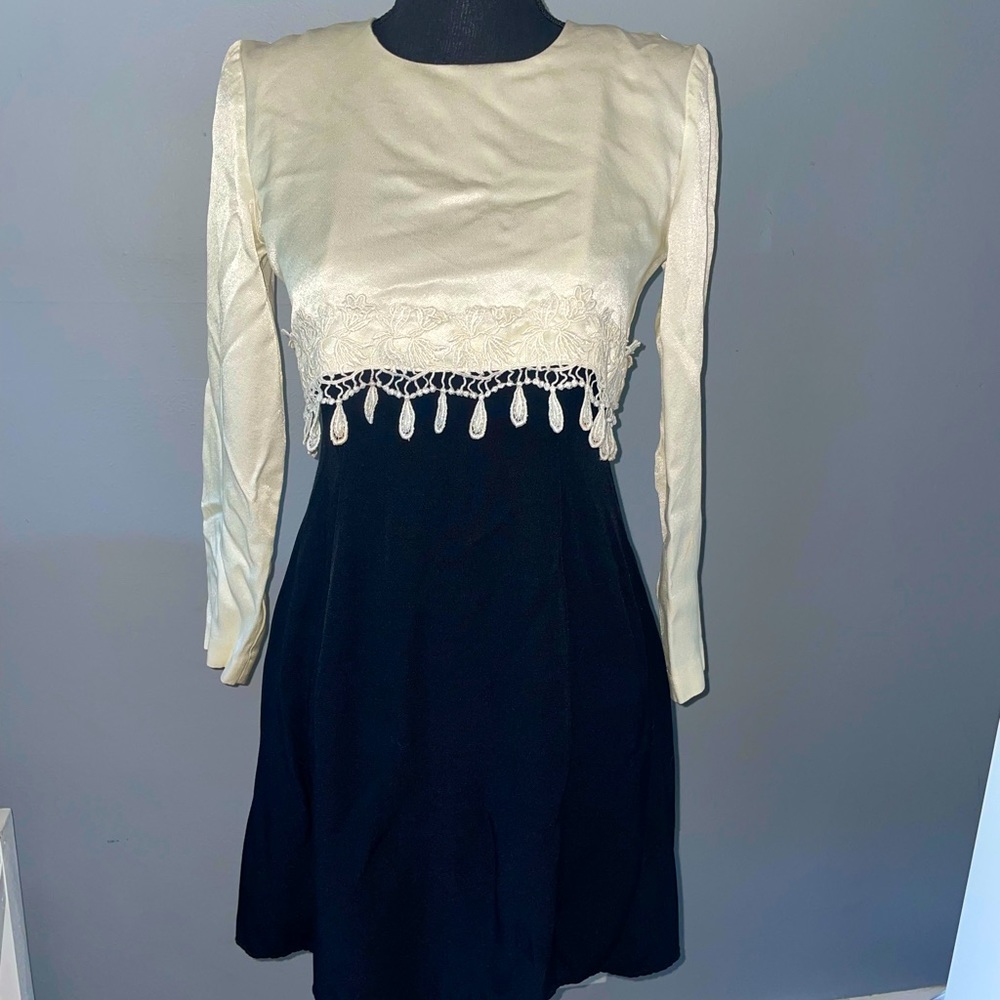 Jeffrey & Dara petite size 4 vintage dress